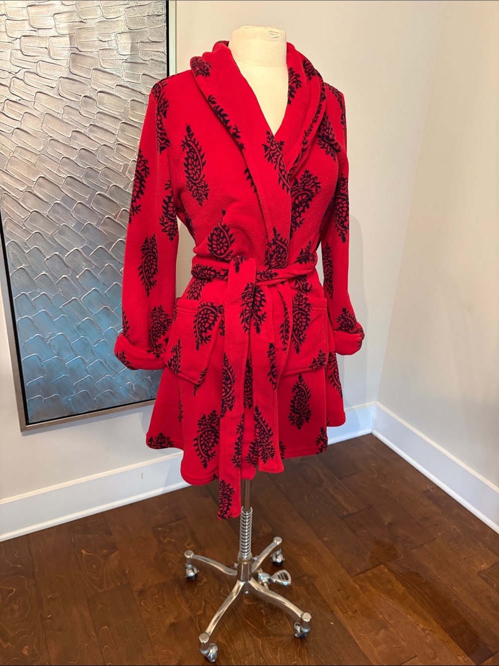 Lucky Brand Like New Red Mini Robe with Black Paisley Print